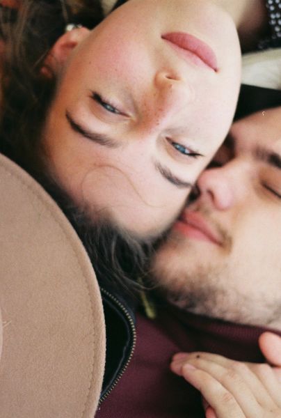 Las parejas en matrimonios solidarios tienen una mejor salud física y mental: Estudio