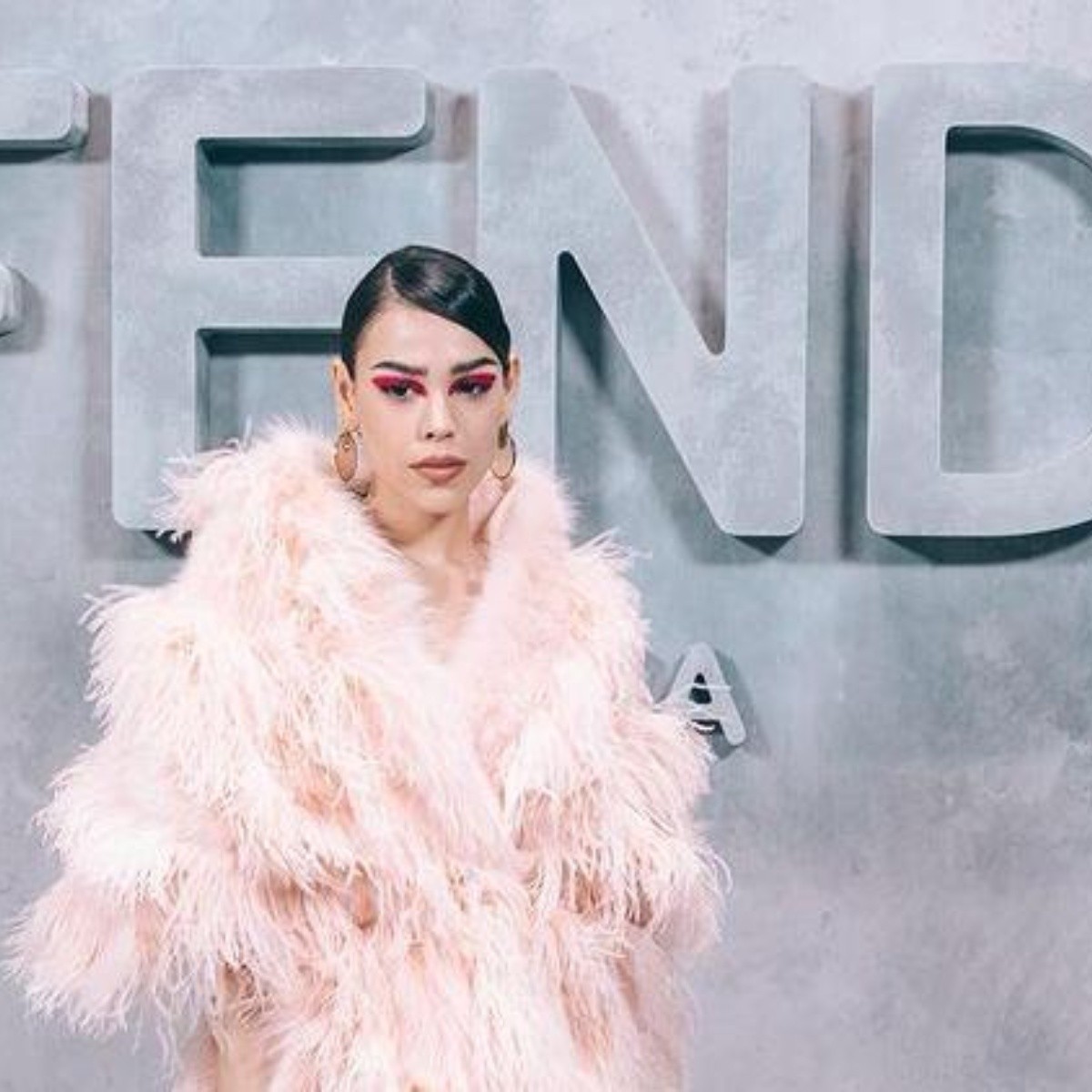 Danna Paola se roba las miradas durante la Milan Fashion Week | Estilo Musa  Moda