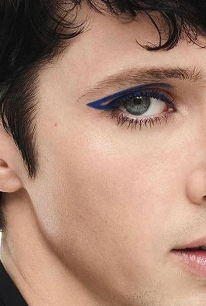 La marca de belleza Saint Laurent Beauty anunció que el cantante Troye Sivan como su nuevo embajador.