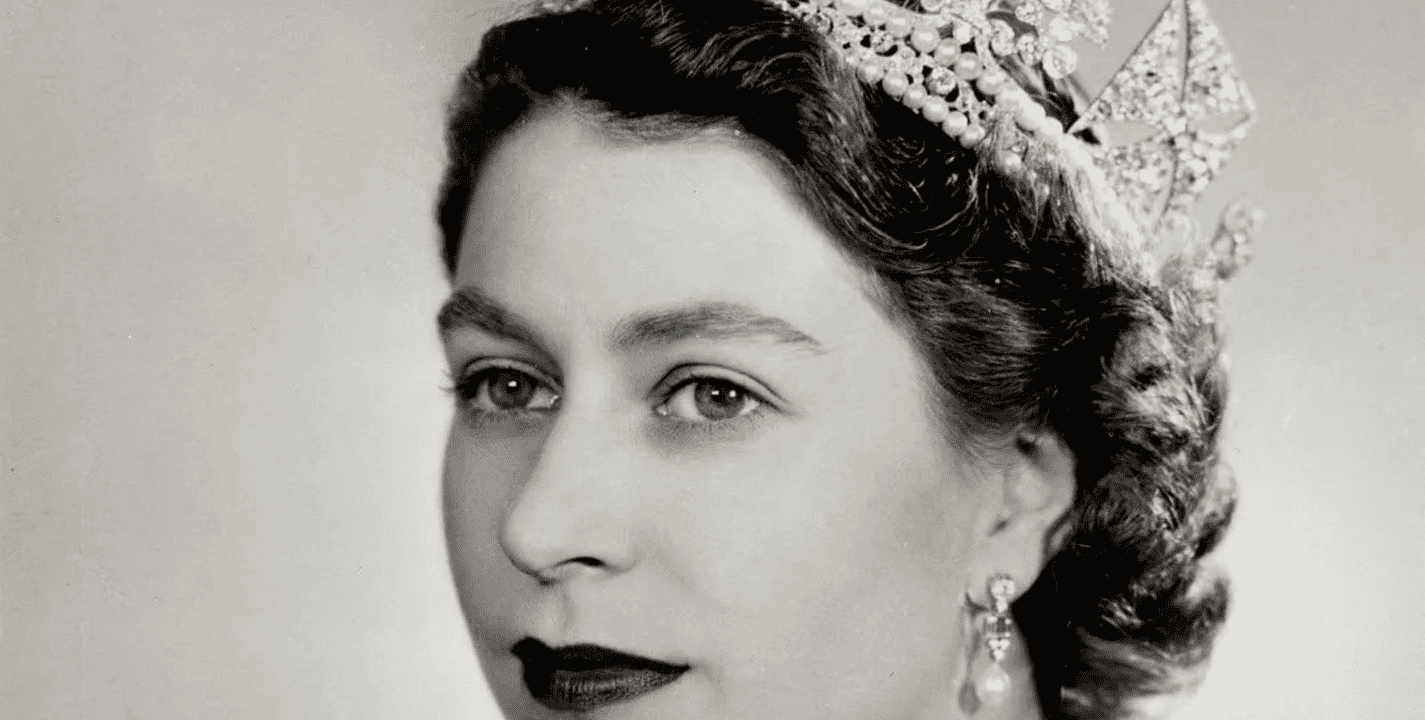 La última fotografía de la reina Isabel; la monarca habría provocado consternación por su salud desde hace días