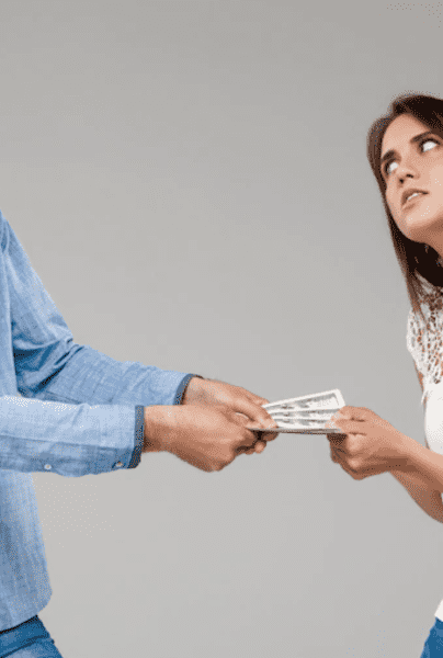 ¿Cómo hablar de dinero con tu pareja?