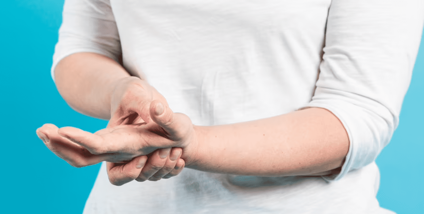Prevenir el síndrome del túnel carpiano: cómo cuidar tus manos para evitar lesiones