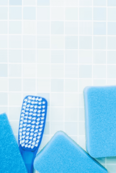 Consejos para dejar las paredes de tus baños relucientes