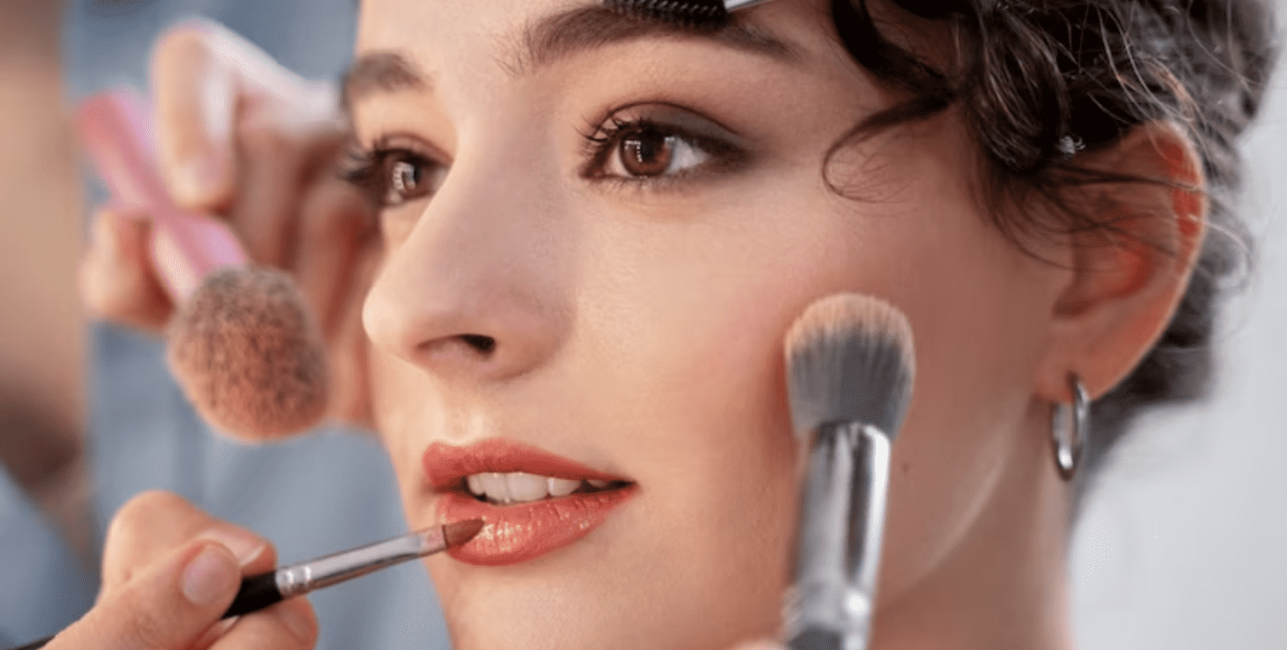 7 Pasos para aplicar la base de maquillaje y obtener una cobertura natural y perfecta